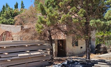 ALQUILER 3 Galpones más 6.300m2 de Predio libre en Cipolletti