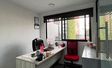 Oficina en venta en Colonia Merced Balbuena