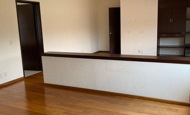 Casa en renta en Club de Golf Valle Escondido con jardín espectacular