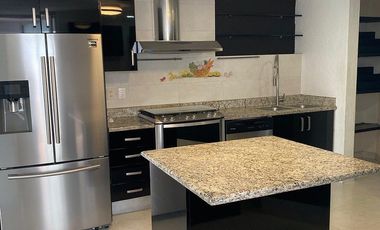 Casa en renta en Club de Golf Valle Escondido con jardín espectacular