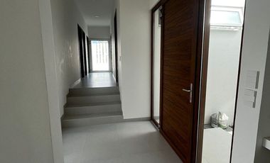 Casa en Renta en Lomas de Jardines.