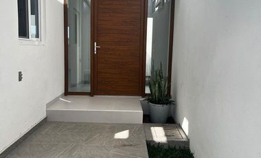 Casa en Renta en Lomas de Jardines.