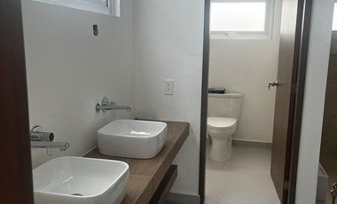 Casa en Renta en Lomas de Jardines.