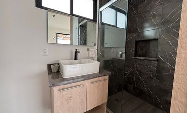 RENTA DE CASA AMUEBLADA EN LA ANTIGUA CEMENTERA – PUEBLA 4 RECÁMARAS | PERGOLA