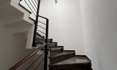 RENTA DE CASA AMUEBLADA EN LA ANTIGUA CEMENTERA – PUEBLA 4 RECÁMARAS | PERGOLA