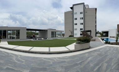 PENTHOUSE EN RENTA JURIQUILLA AMUEBLADO