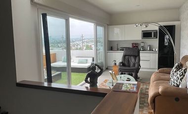 PENTHOUSE EN RENTA JURIQUILLA AMUEBLADO
