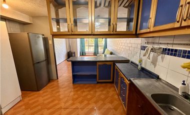 VENDO CASA EN INVICA 2D 1B  EXCELENTE ESTADO