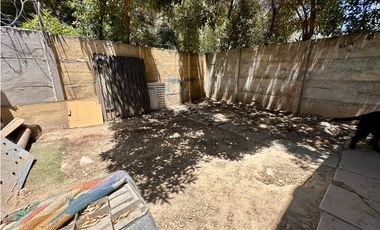 VENDO CASA EN INVICA 2D 1B  EXCELENTE ESTADO