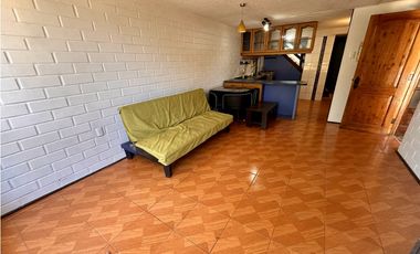 VENDO CASA EN INVICA 2D 1B  EXCELENTE ESTADO