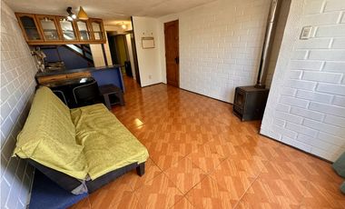 VENDO CASA EN INVICA 2D 1B  EXCELENTE ESTADO