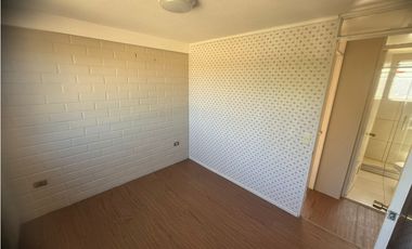 VENDO CASA EN INVICA 2D 1B  EXCELENTE ESTADO