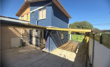 VENDO CASA EN INVICA 2D 1B  EXCELENTE ESTADO