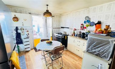 AMPLIA CASA CON 3D 1B COMUNA LA GRANJA