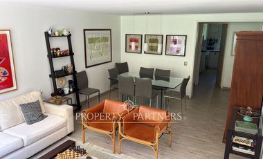 Departamento en Primer piso con amplio jardín