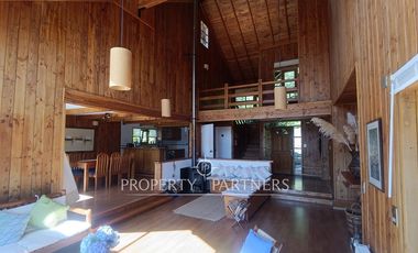 Casa en condominio orilla Lago Calafquén – Vista a 3 volcanes