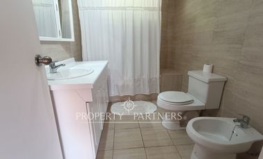 Casa en condominio orilla Lago Calafquén – Vista a 3 volcanes