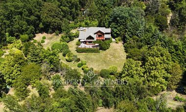 Casa en condominio orilla Lago Calafquén – Vista a 3 volcanes
