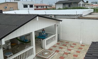 VENTA CASA RENTERA EN SALINAS CERCA DEL COLEGIO RUBIRA (AA)