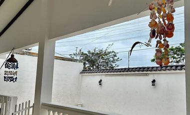 VENTA CASA RENTERA EN SALINAS CERCA DEL COLEGIO RUBIRA (AA)
