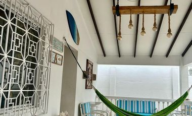 VENTA CASA RENTERA EN SALINAS CERCA DEL COLEGIO RUBIRA (AA)