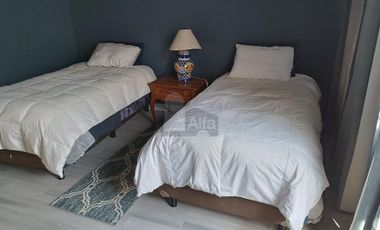 Casa AMUEBLADA en renta Lomas de San Isidro, Metepec Estado de México.