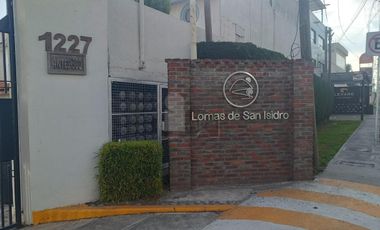 Casa AMUEBLADA en renta Lomas de San Isidro, Metepec Estado de México.