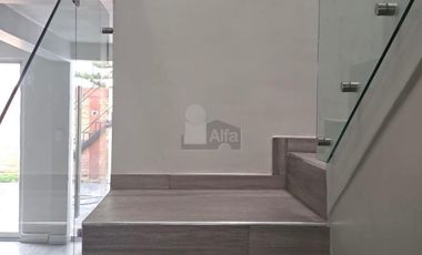 Casa AMUEBLADA en renta Lomas de San Isidro, Metepec Estado de México.