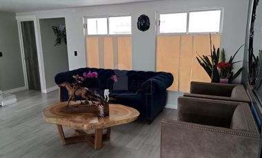 Casa AMUEBLADA en renta Lomas de San Isidro, Metepec Estado de México.