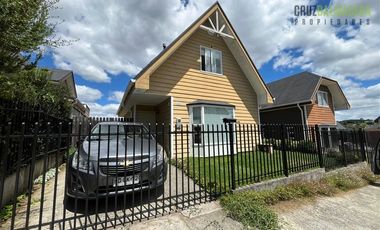 Casa en Venta en Cercana al Colegio Puerto Varas