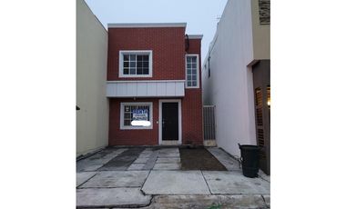 CASA EN RENTA COLONIA PRIVADA LA PURISIMA