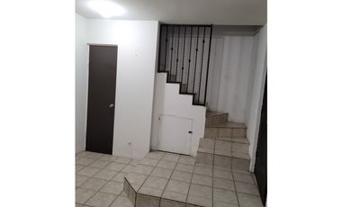 CASA EN RENTA COLONIA PRIVADA LA PURISIMA