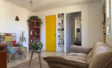 Venta de casa en condominio, potencial para ampliar