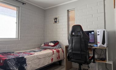 Venta de casa en condominio, potencial para ampliar