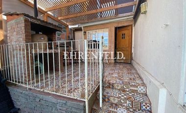 Miraflores,Viña del Mar.  Amplia casa con buena conectividad.