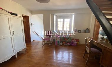 Miraflores,Viña del Mar.  Amplia casa con buena conectividad.