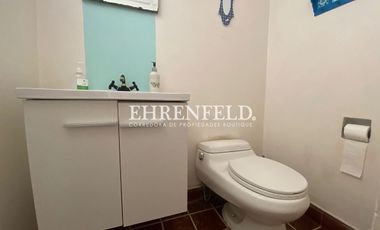 Miraflores,Viña del Mar.  Amplia casa con buena conectividad.