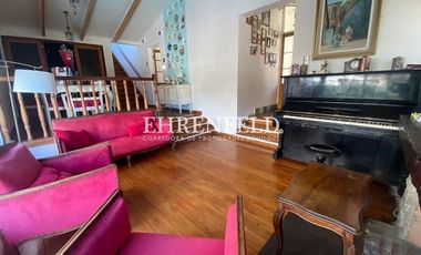 Miraflores,Viña del Mar.  Amplia casa con buena conectividad.