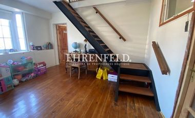 Miraflores,Viña del Mar.  Amplia casa con buena conectividad.