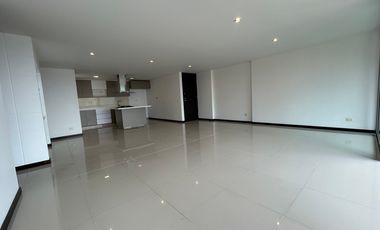 APARTAMENTO EN ARRIENDO UBICADO EN ENVIGADO SECTOR LOMA DE LAS BRUJAS