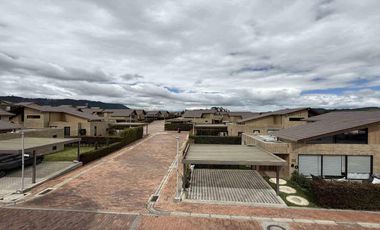 Exclusiva casa en Condominio Casas de la Pradera – Cajicá