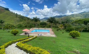 FINCA EN VENTA UBICADA EN HISPANIA SECTOR SEVILLA