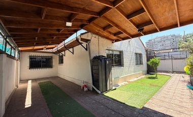 Se Vende Hermosa Casa Industrial-Habitacional Con Galpón Y Piscina En San Miguel