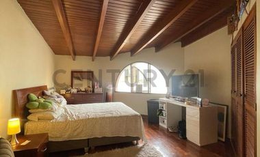 ¡SE VENDE CASA DE USO COMERCIAL PARA REMODELAR!
