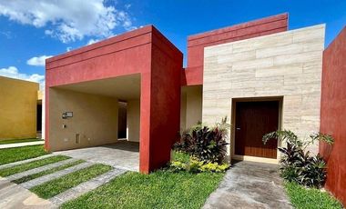 Hermosa Casa en  RENTA  en privada ubicada en  Conkal Norte