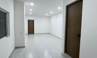 BODEGA INDUSTRIAL 2,600 M2 EN MORELIA MICHOACÁN