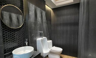 CASA RESIDENCIAL EN LOMAS DEL PARAÍSO GUADALAJARA