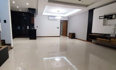 CASA RESIDENCIAL EN LOMAS DEL PARAÍSO GUADALAJARA