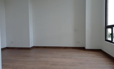 Venta Espectacular Apartamento - Senior Suites Guaymaral