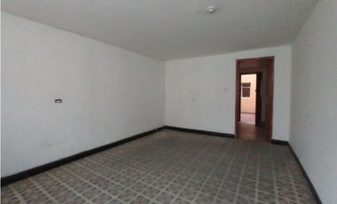 Oportunidad Inversión: Para Remodelar o Demoler, La Merced del Norte